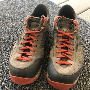Vasque hiking shoes